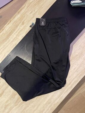 Xersion Men's Black Athletic Joggers